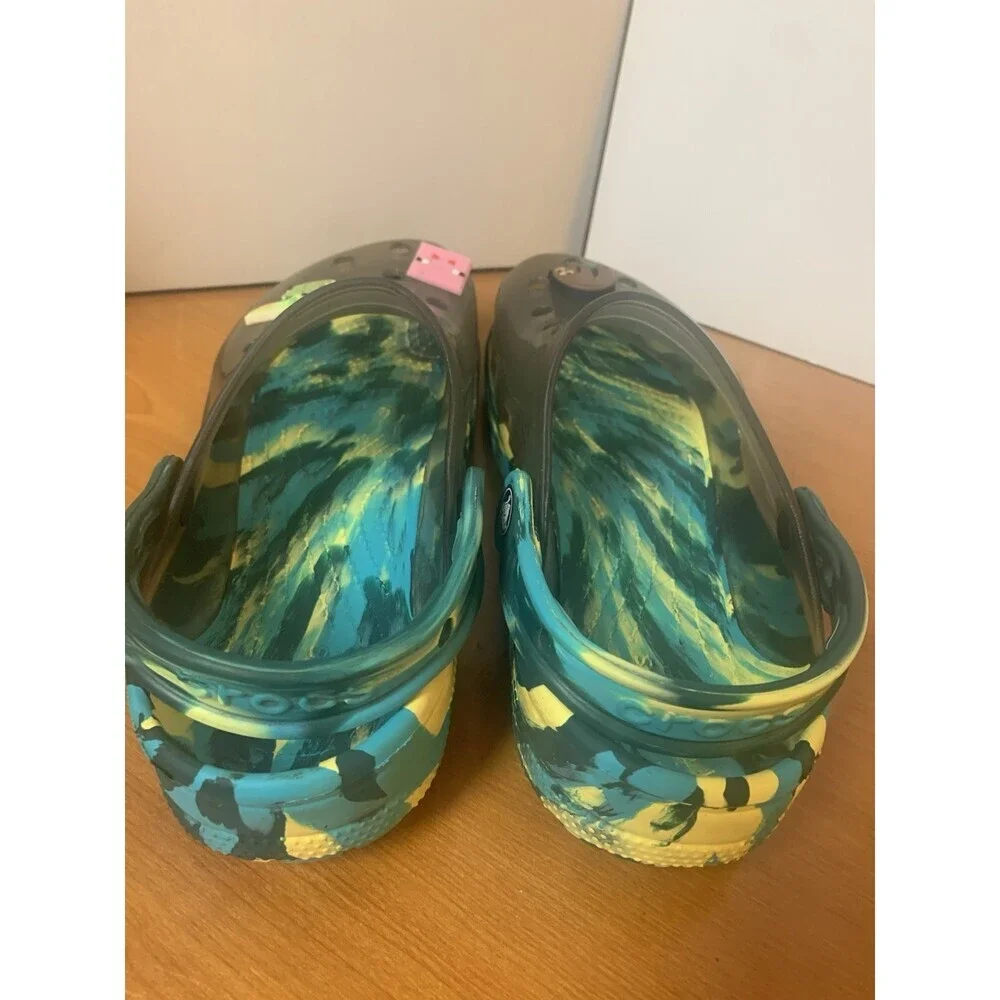 Crocs Classic Translucent Clogs M5/W7 Blue Marbled W/ 3 Jibbitz
